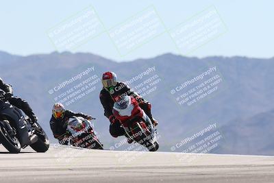 media/Oct-13-2025-Moto Forza (Mon) [[a66d839500]]/3-B Group/Session 4 (Turn 9)/